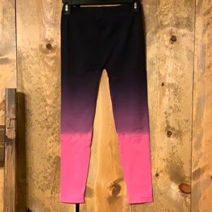 New w/out tags S/M Tie-dyed Zany Threads leggings